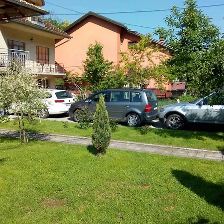 Miodragovic - Nedaleko Od Sneznika, 100 Metara Pre Bazena * Vrnjačka Banja