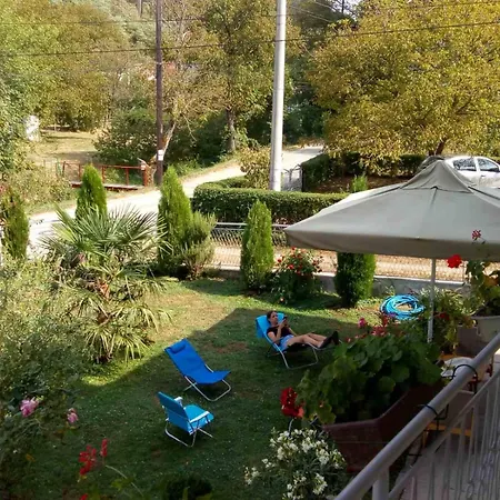 Miodragovic - Nedaleko Od Sneznika, 100 Metara Pre Bazena Apartment *